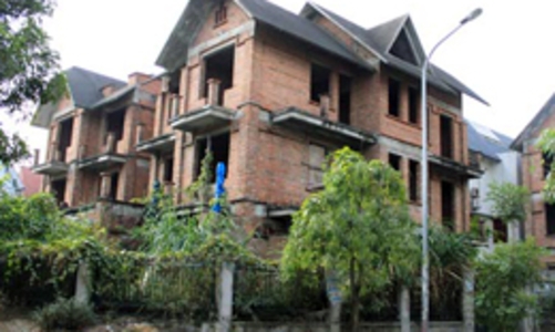 Thủ tướng yêu cầu kiểm tra biệt thự bỏ hoang tại Hà Nội