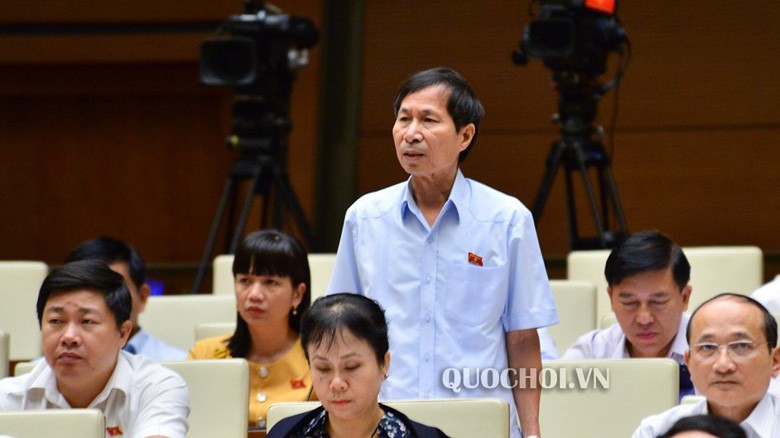Đại biểu Bùi Văn Phương góp ý dự thảo Luật Giáo dục (sửa đổi) 