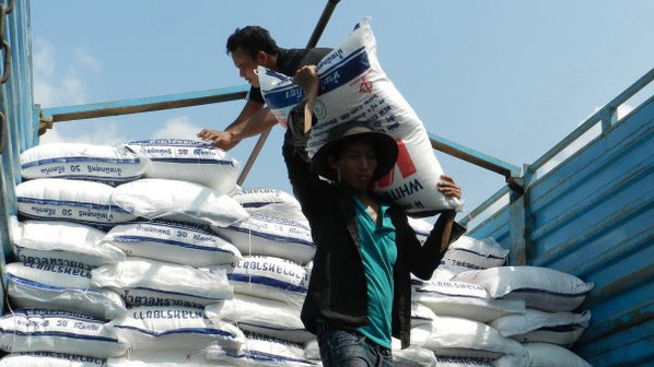 Buôn lậu đường đang diễn biến phức tạp