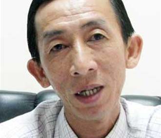 "Tình trạng USD hóa nền kinh tế đang dần bị loại bỏ. Ngay cả nhà đầu tư nước ngoài cũng muốn quẳng USD ra để giữ lại VND, người dân cũng muốn giữ VND thay vì USD như trước."
