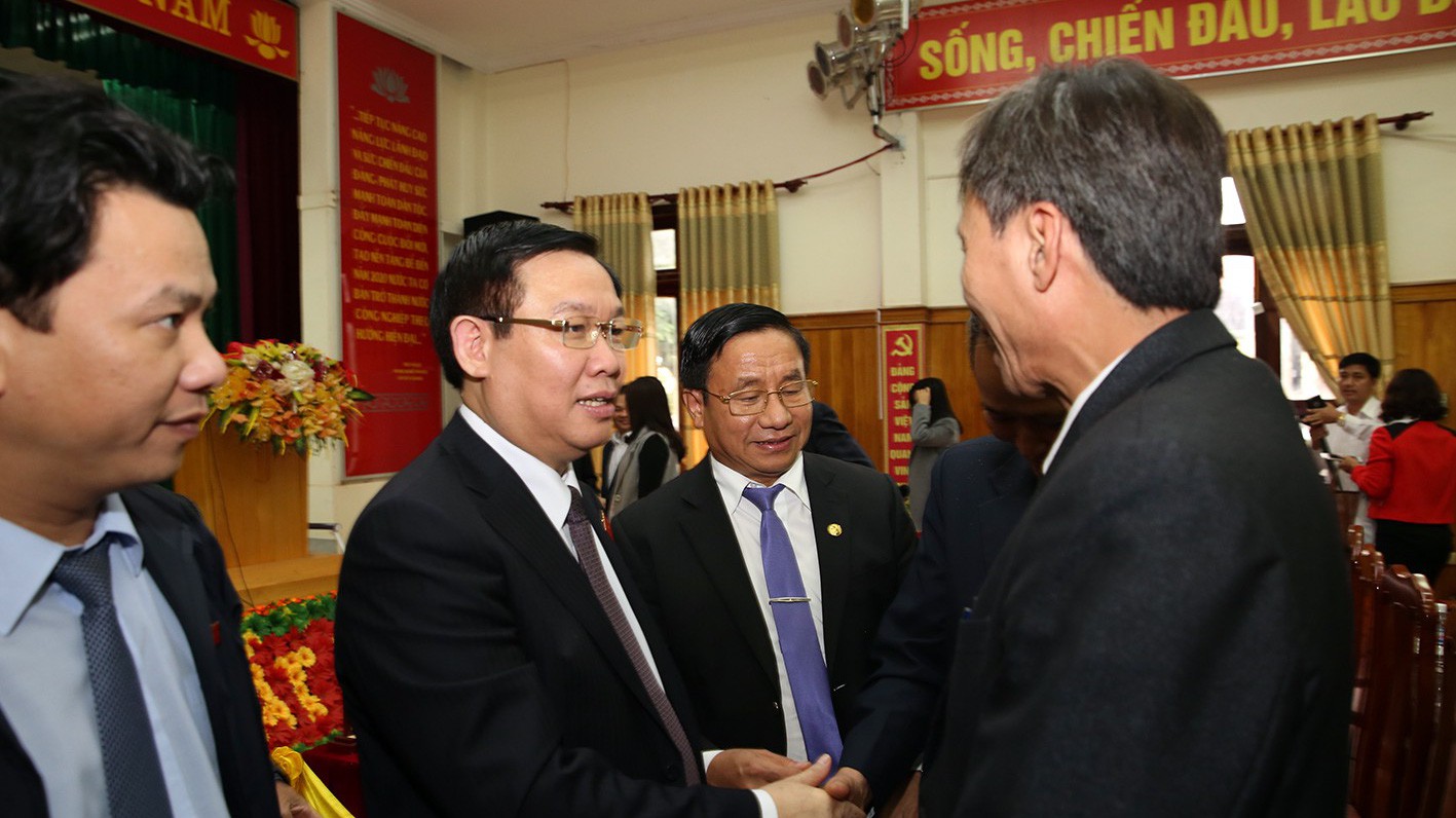 Phó thủ tướng Vương Đình Huệ tại buổi tiếp xúc cử tri của đoàn Đại biểu Quốc hội Hà Tĩnh tại huyện Đức Thọ, ngày 4/12. 