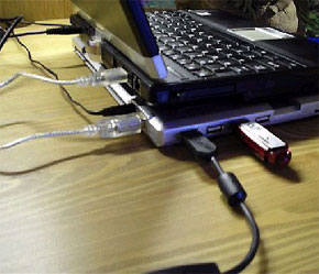 Thị trường đang rất hào hứng với máy tính xách tay màn hình nhỏ và có mức giá phải chăng.