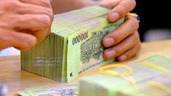 Các ngân hàng cam kết lãi suất huy động VND tối đa 14%/năm