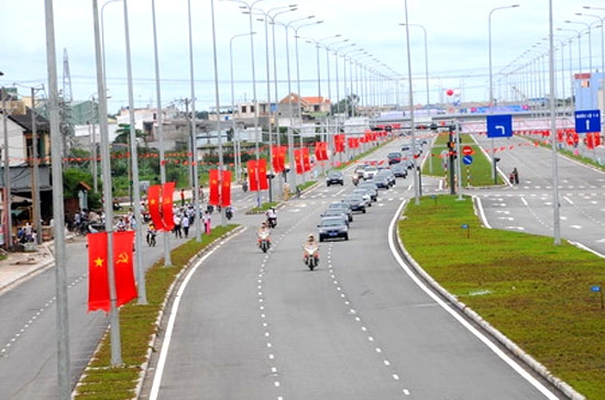 Một phần đại lộ Đông Tây, đoạn đi qua quận 6.