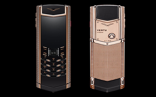 Vertu dát vàng Clous De Paris Red Gold có giá hơn 49.000 USD.
