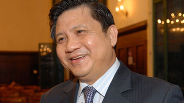 Thống đốc Nguyễn Văn Giàu: Sao phải sợ Thông tư 13?