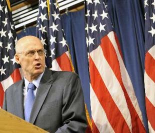 Bộ trưởng Bộ Tài chính Mỹ Henry Paulson trong cuộc họp báo tại Washington ngày 7/9 - Ảnh: Bloomberg.