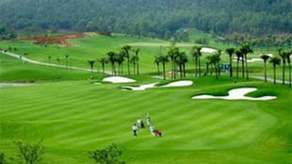 “Cân, đong, đo, đếm” dự án sân golf