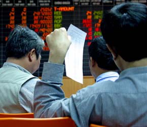 Đã đến thời điểm Ủy ban Chứng khoán Nhà nước củng cố và hoàn thiện toàn diện việc quản lý thị trường? - Ảnh: Việt Tuấn.