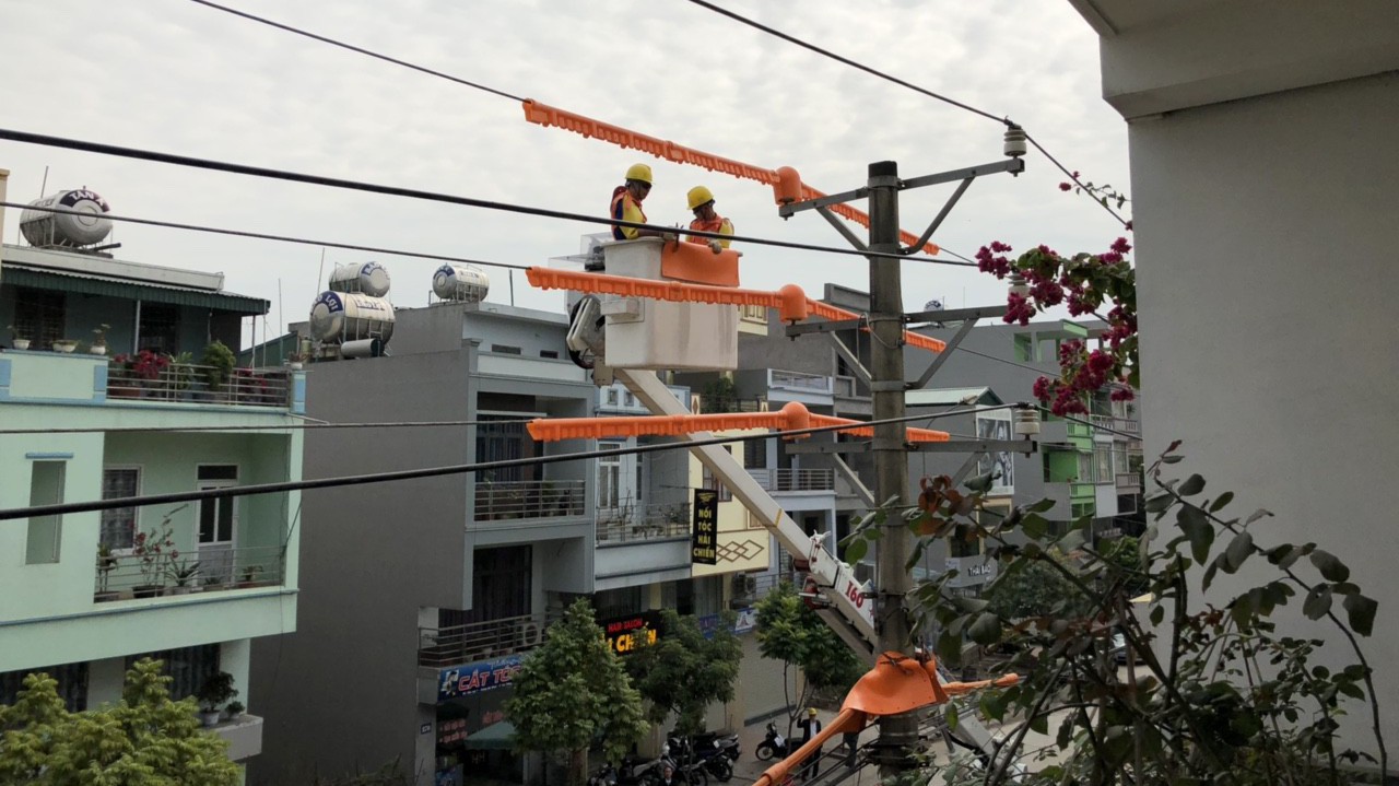 Trong 6 tháng cuối năm 2019, Tổng công ty tiếp tục tăng cường các giải pháp đảm bảo cung ứng điện an toàn, ổn định cho khách hàng.