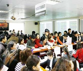 Một số chuyên gia dự báo cuối năm nay và trong năm 2009 sẽ có một số công ty chứng khoán sẽ phải tuyên bố phá sản.