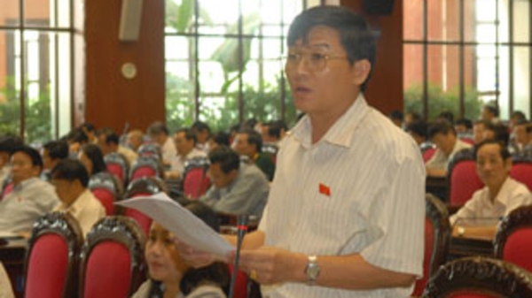 Hoạt động lập pháp qua “phê và tự phê” của Quốc hội