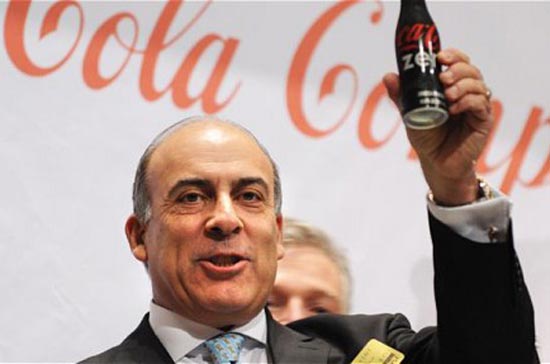 Ông Muhtar Kent, Giám đốc điều hành (CEO) của hãng đồ uống Coca-Cola.
