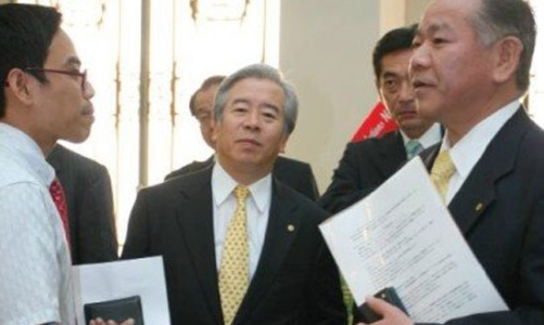 Quỹ nước ngoài: Ở lại hay ra đi?