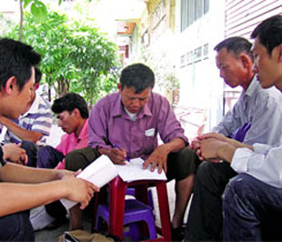  Lao động từ Nga về nước trước thời hạn đang đòi quyền lợi tại Công ty Vinatex – LC.