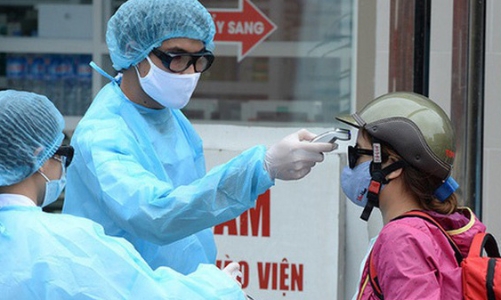 Thêm 5 người nhập cảnh nhiễm Covid-19