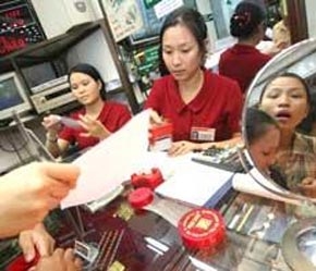 Các doanh nghiệp nhập khẩu vàng qua kho ngoại quan chỉ cần nhiều nhất 1 ngày đã nhận được vàng so với thời gian 2 - 4 ngày trước đây - Ảnh: LĐ.