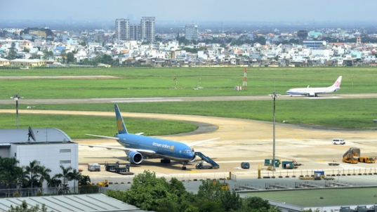 Đề xuất giá nhượng quyền khai thác nhà ga hành khách quốc tế từ 3,5 - 7%. 