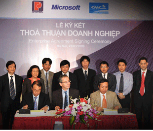 Petrolimex trở thành một trong những tổng công ty Nhà nước đầu tiên bỏ ra khoản tiền khá lớn để mua các phần mềm có bản quyền của Microsoft.