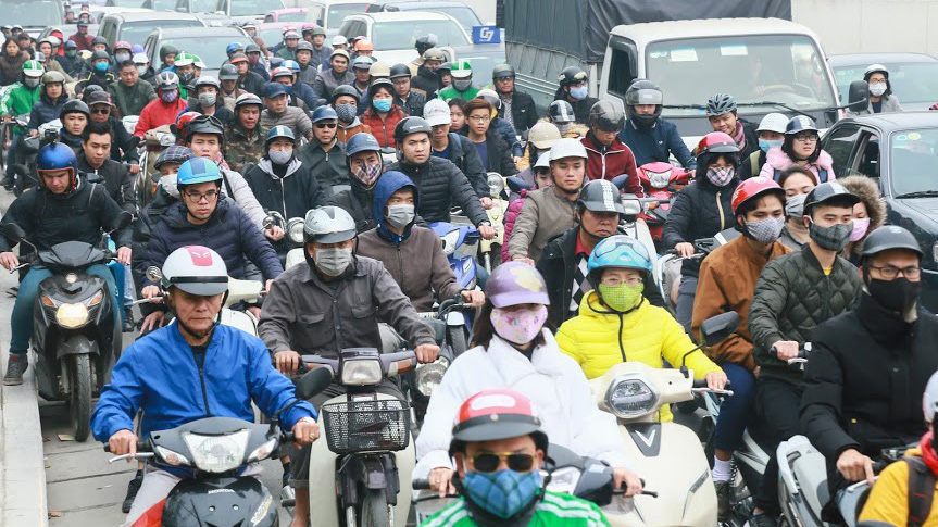 Hà Nội dự kiến cấm xe máy tại các quận nội thành vào năm 2030 - Ảnh: QV 