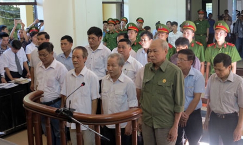 14 cựu cán bộ Đồng Tâm lĩnh án tù vì sai phạm đất đai