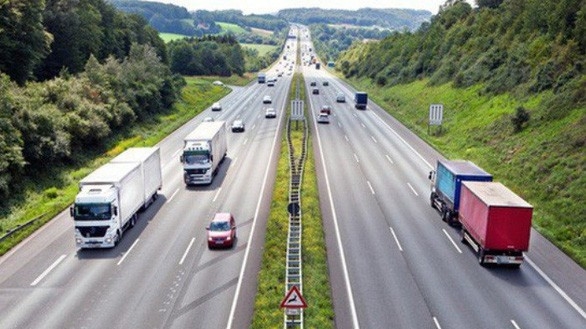 Dự kiến tổng mức đầu tư 8 dự án trên 104.070 tỷ đồng, trong đó vốn đầu tư Nhà nước 40.360 tỷ đồng dành cho giải phóng mặt bằng, tái định cư.
