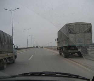 30 km đường bộ cao tốc đầu tuyến là Pháp Vân - Cầu Giẽ đã được xây dựng xong.