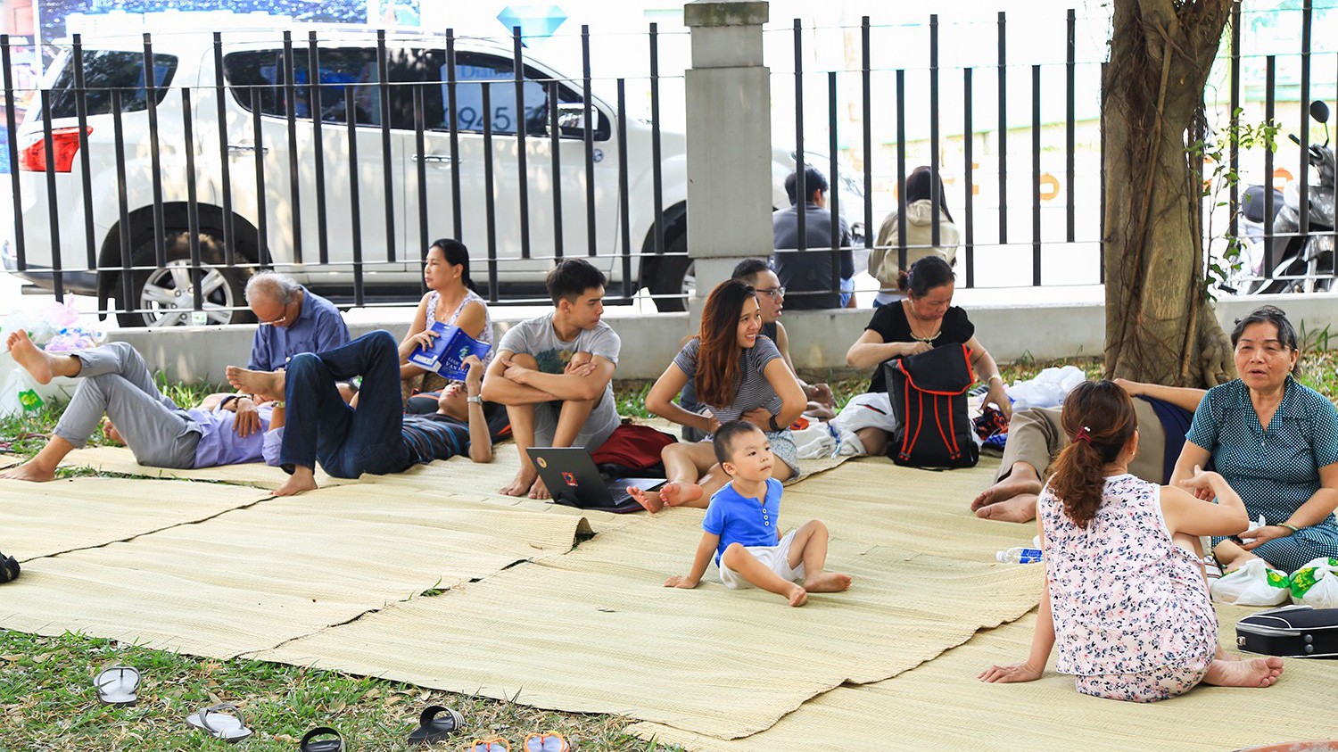 Các cư dân Carina Plaza trong tình trạng vô gia cư.