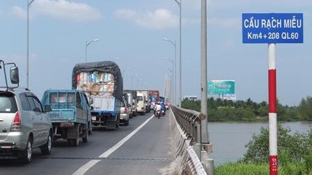 Nguy cơ chậm tiến độ giai đoạn 2 dự án BOT cầu Rạch Miễu.