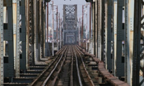 Bỏ đường sắt trên cầu Long Biên?