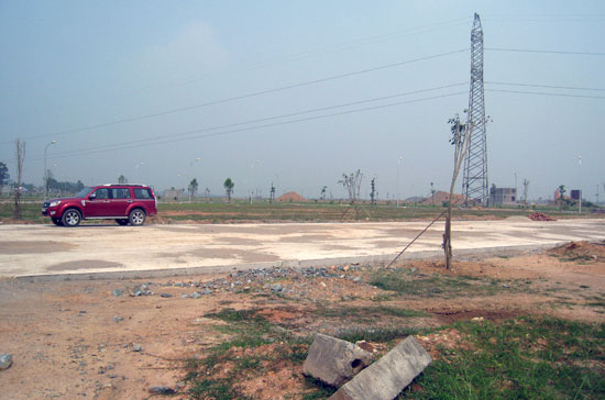 Nguồn cung đất dự án đang được cho là ngày càng khan hiếm nếu như chủ trương cấm chia lô bán nền được thực hiện nghiêm túc.