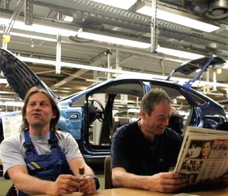 Nhật Bản và EU được IMF nâng mức dự báo tăng trưởng thêm 0,3% lên 2,6% trong năm 2007.