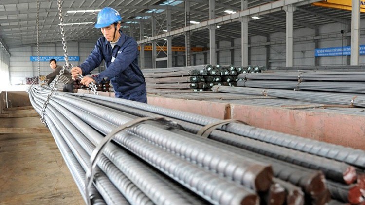 Thép chịu lực không gỉ bị chịu thuế chống bán phá giá từ Hoa Kỳ năm 2013, giá trị xuất khẩu giảm một nửa từ 178 triệu USD xuống còn 87 triệu USD năm 2014 và 81 triệu USD năm 2015. 