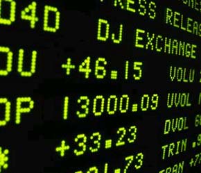 Theo định hướng của Chính phủ, trong tương lai, các doanh nghiệp, tập đoàn lớn cần chủ động tự phát hành trái phiếu ra thị trường vốn quốc tế - Ảnh: Reuters.