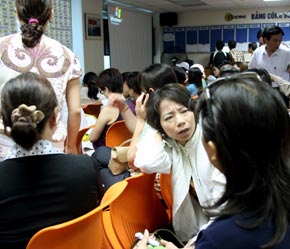 Đã có khá nhiều thông tin đồn thổi gây hại lớn đến cổ phiếu của doanh nghiệp và nhà đầu tư.