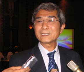 "Trong sự phát triển bao giờ cũng có những nhát cắt đau, nhưng vì lợi ích chung thì dù nếu ai đó bị đau - nhưng trong khả năng có thể chịu đựng được - thì cũng là điều bình thường".