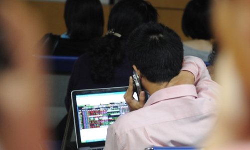 Tháng 11, chứng khoán rơi vào vòng xoáy điều chỉnh?