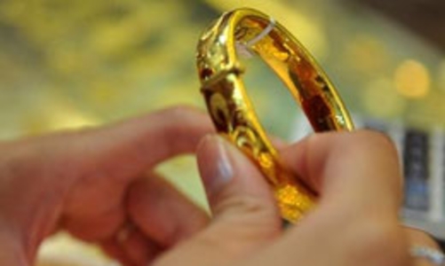 Đề xuất áp thuế xuất khẩu 5%-20% đối với vàng và gỗ