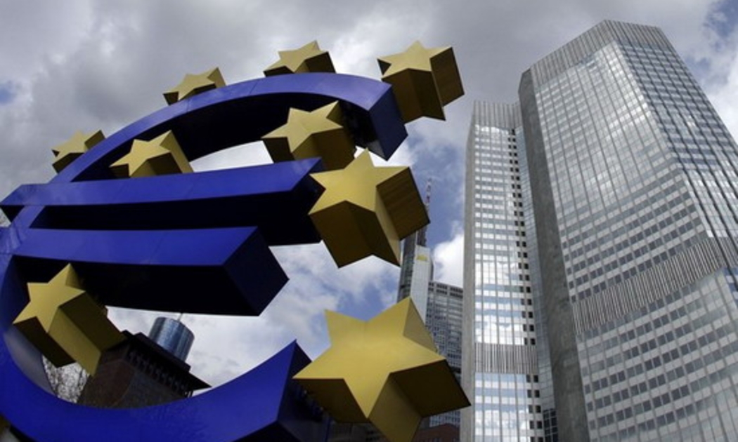 Sự ra đời của đồng Euro mang nhiều màu sắc chính trị - Ảnh: Reuters.