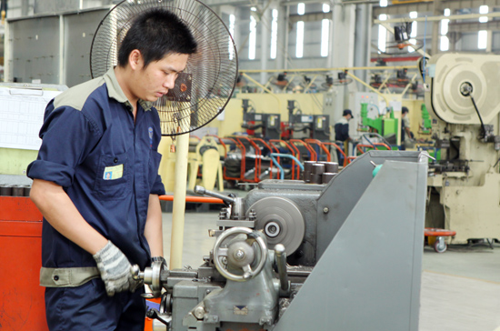 Thị trường thuận lợi và tiêu dùng nội địa tăng hỗ trợ sản xuất trong nước - Ảnh: Bobi.