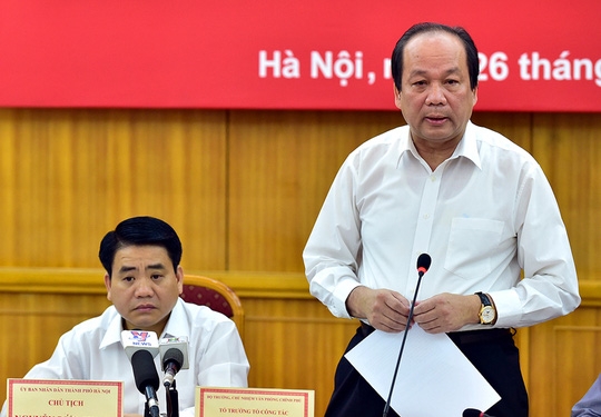 Bộ trưởng - Chủ nhiệm Văn phòng Chính phủ Mai Tiến Dũng làm tổ trưởng Tổ công tác kiểm tra tại UBND thành phố Hà Nội ngày 26/9.<br>