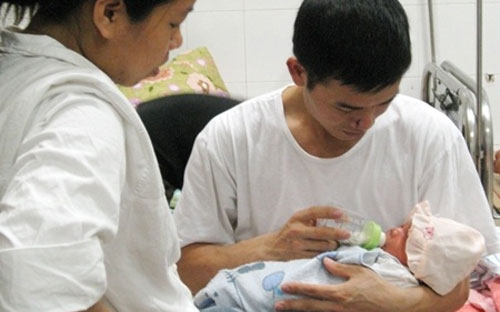 Nếu vợ sinh thường thì chồng chỉ được nghỉ làm 5 ngày.<br>