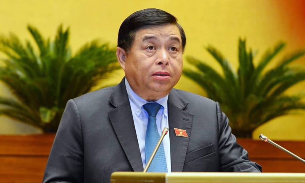 Bộ trưởng Bộ Kế hoạch và đầu tư Nguyễn Chí Dũng trình dự án Luật Doanh nghiệp (sửa đổi) - Ẩnh: Quang Phúc