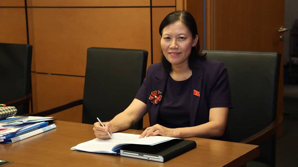 Chủ nhiệm Uỷ ban Tư pháp Lê Thị Nga.
