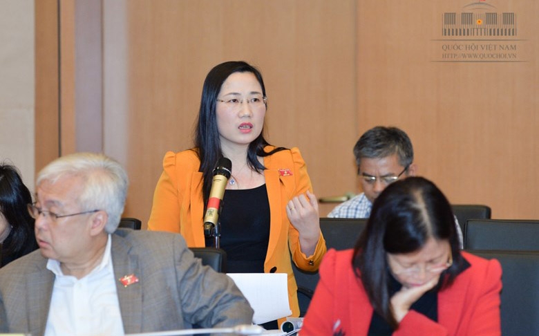 <span style="font-family: 'Times New Roman'; font-size: 15px;">Đại biểu Nguyễn Thị Thuỷ phát biểu tại hội nghị.</span>