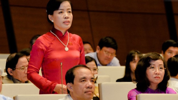 Bộ trưởng Giáo dục: “Chúng tôi nhận trách nhiệm chứ không trốn tránh”