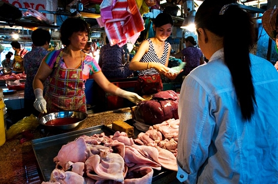 Giá thực phẩm tăng thấp trong tháng giáp Tết tại Tp.HCM