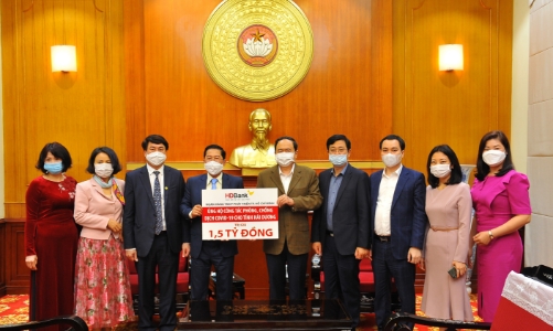 HDBank trao 1,5 tỷ đồng hỗ trợ tỉnh Hải Dương phòng chống dịch Covid-19