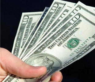 Tổ chức minh bạch thế giới khuyến cáo các doanh nghiệp Việt Nam không thực hiện hối lộ - Ảnh: Việt Tuấn.