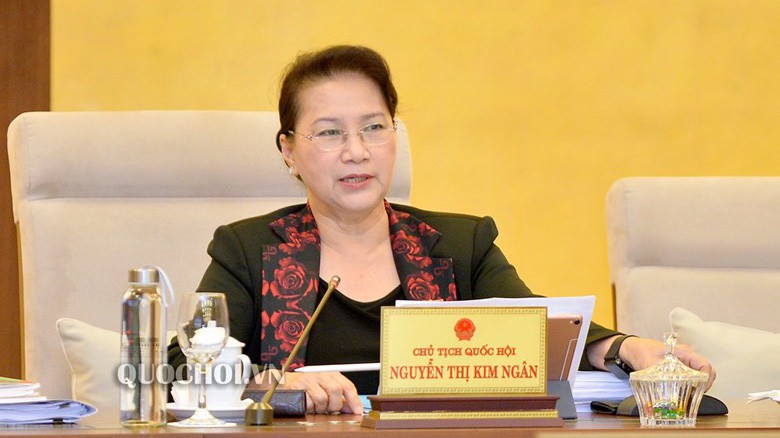 Chủ tịch Quốc hội Nguyễn Thị Kim Ngân phát  biểu tại phiên họp.